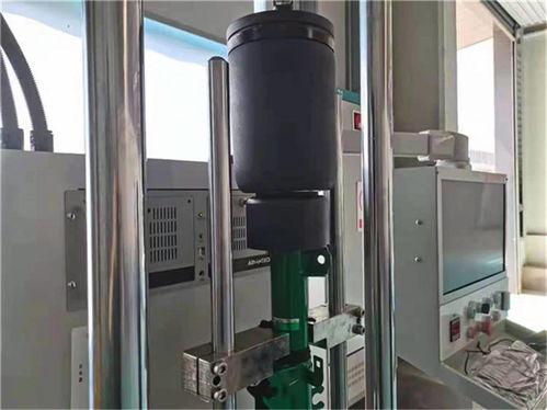 務實成就品質，創新驅動發展 李洋分享AirBFT氣動避震威霆V260氣囊測試與空氣彈簧熱壓平板機技術